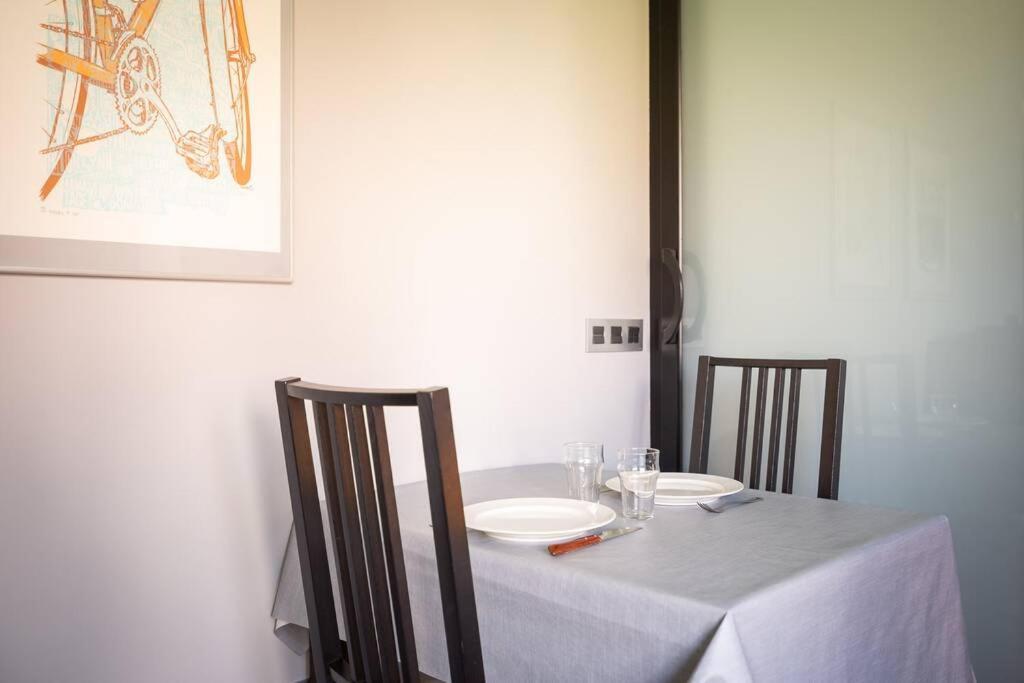 Apartamento Soleado, Aparcamiento Gratuito, A Pie Del Centro Apartment Oviedo Luaran gambar