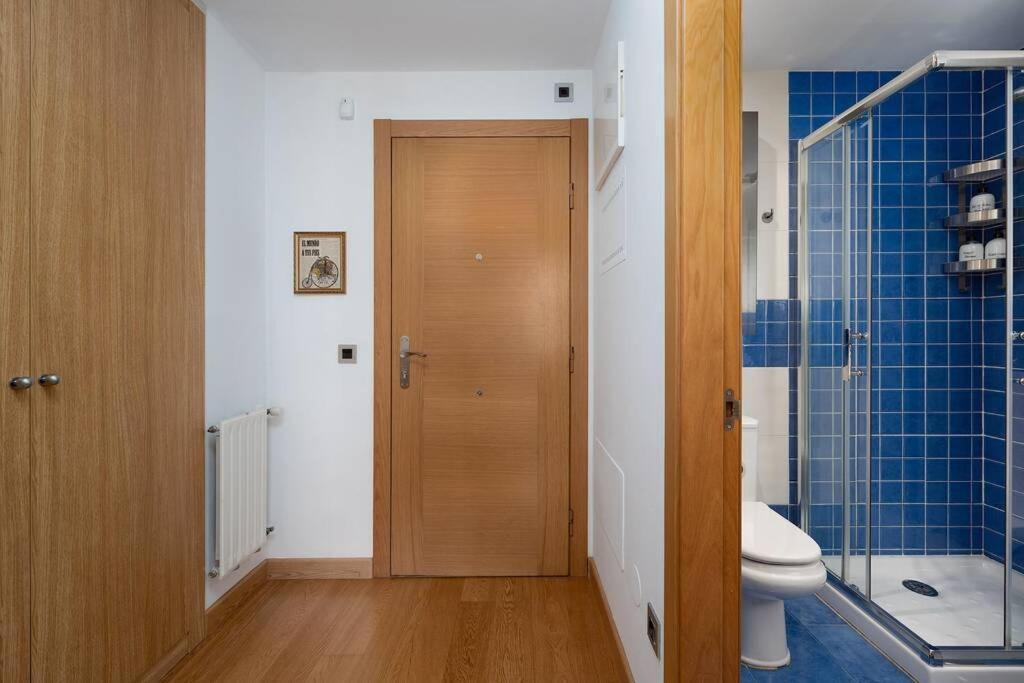 Apartamento Soleado, Aparcamiento Gratuito, A Pie Del Centro Apartment Oviedo Luaran gambar